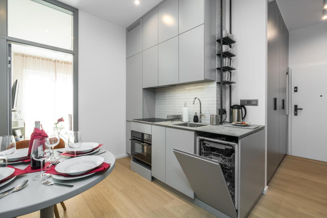 Central Apartments Garbary By Noclegi Renters Poznan Exterior photo